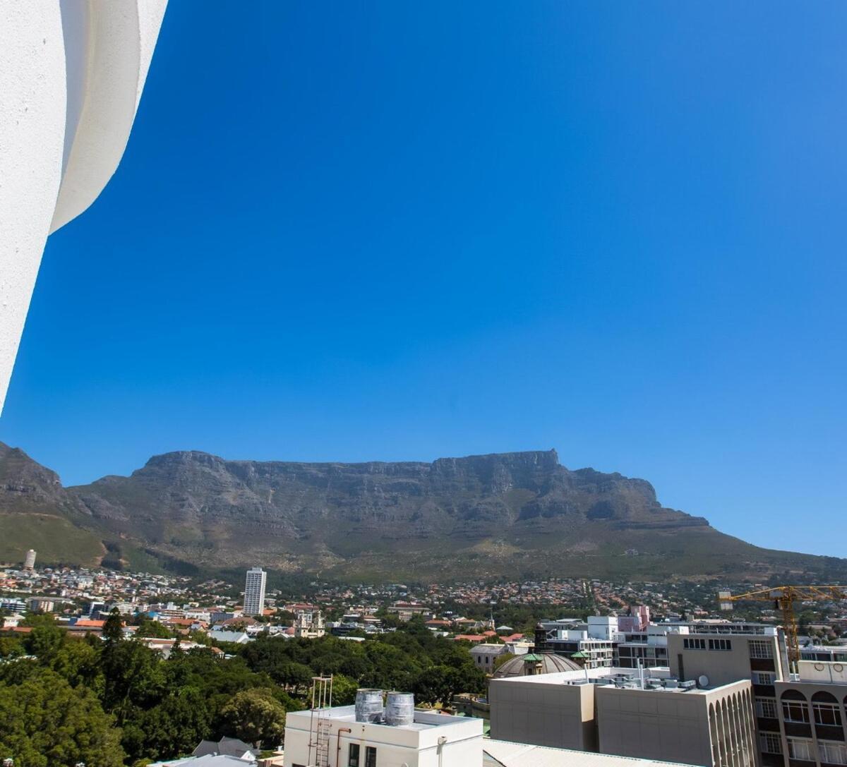 Stylish, Modern, Walk To Restaurants And Cbd Appartement Kaapstad Buitenkant foto