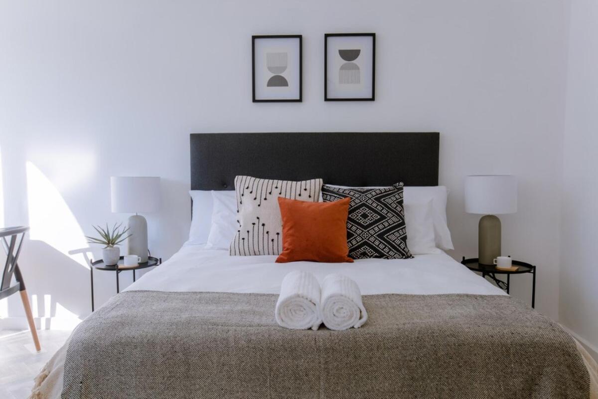 Stylish, Modern, Walk To Restaurants And Cbd Appartement Kaapstad Buitenkant foto